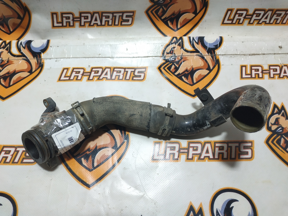 LR013165 Патрубок охлаждения  Land Rover Discovery 4 L319 (2009-2016) Б/У